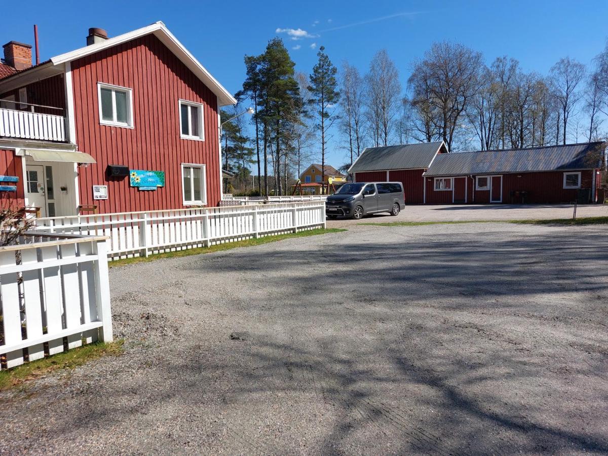 Flora Dekor Gaestgard, Lenagarden Guest House Alingsas Luaran gambar